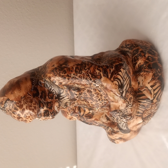 Gorrila Figurine - Picture 2 of 4